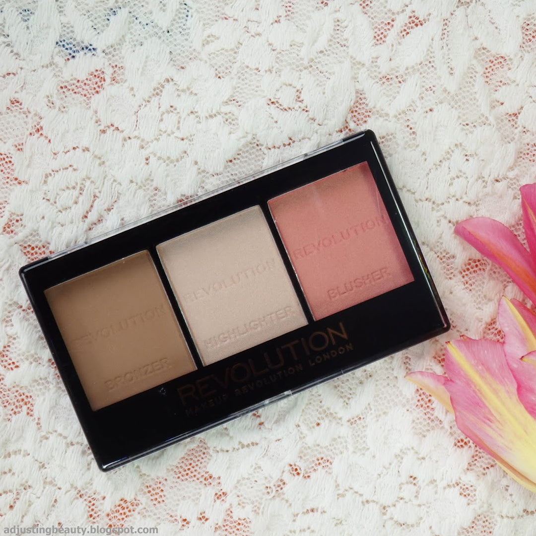 Makeup Revolution Ultra Brightening Contour Kit Ultra Fair C01 Makeup Revolution Ultra Brightening Contour Kit Ultra Fair C01