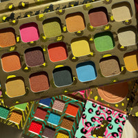 Makeup Revolution x Lion King Hakuna Matata Eyeshadow Palette Makeup Revolution x Lion King Hakuna Matata Eyeshadow Palette