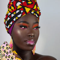 Makeup Revolution x Lion King Hakuna Matata Eyeshadow Palette Makeup Revolution x Lion King Hakuna Matata Eyeshadow Palette