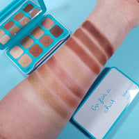 Makeup Revolution x Love Island Go for a Chat Dynamic Palette Makeup Revolution x Love Island Go for a Chat Dynamic Palette