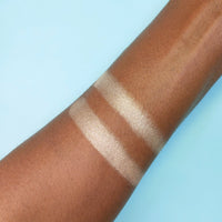 Makeup Revolution Love Island Highlighter Group-So Lit