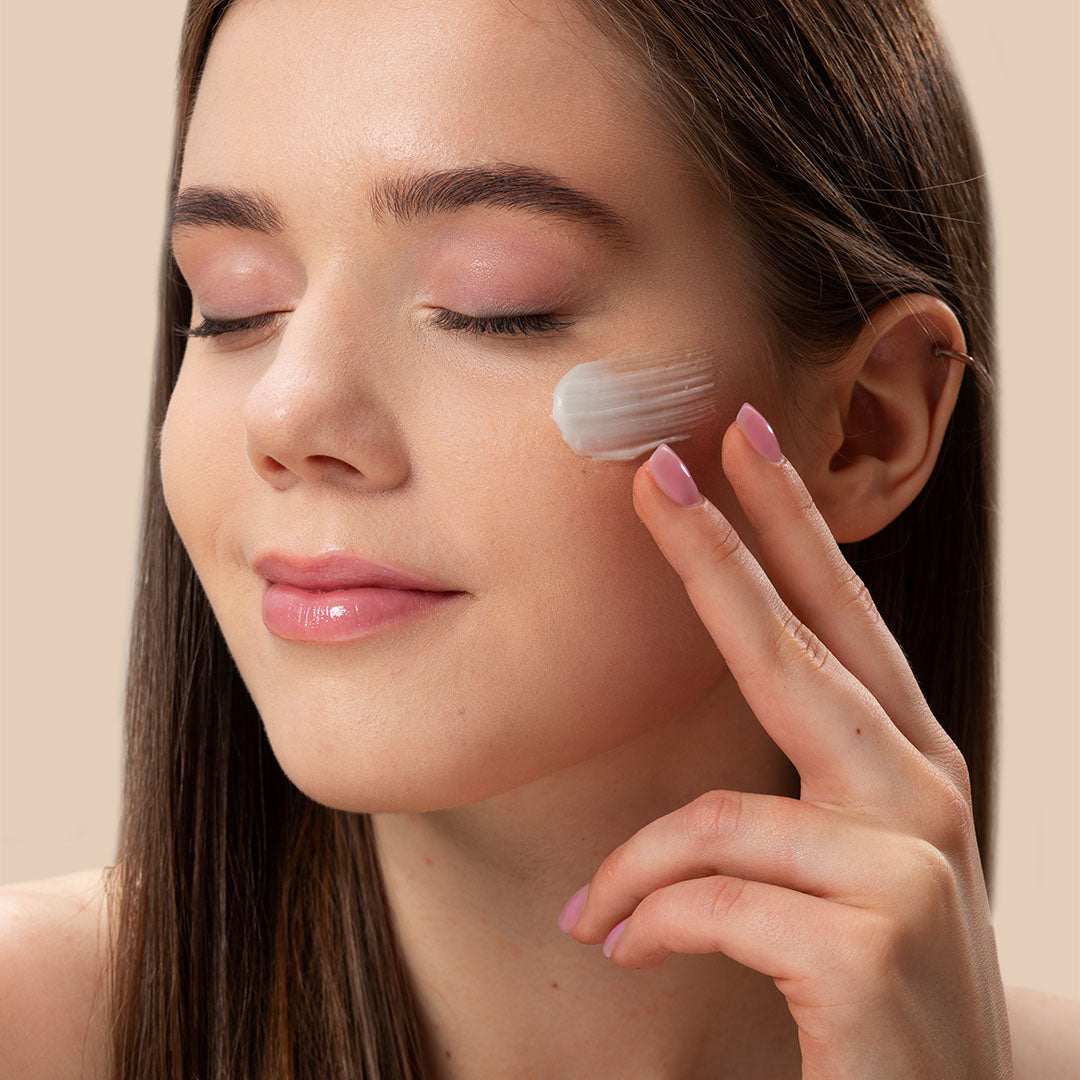 Eveline Cosmetics Wonder Match 3-in-1 Serum-Primer 30 ml Eveline Cosmetics Wonder Match 3-in-1 Serum-Primer 30 ml