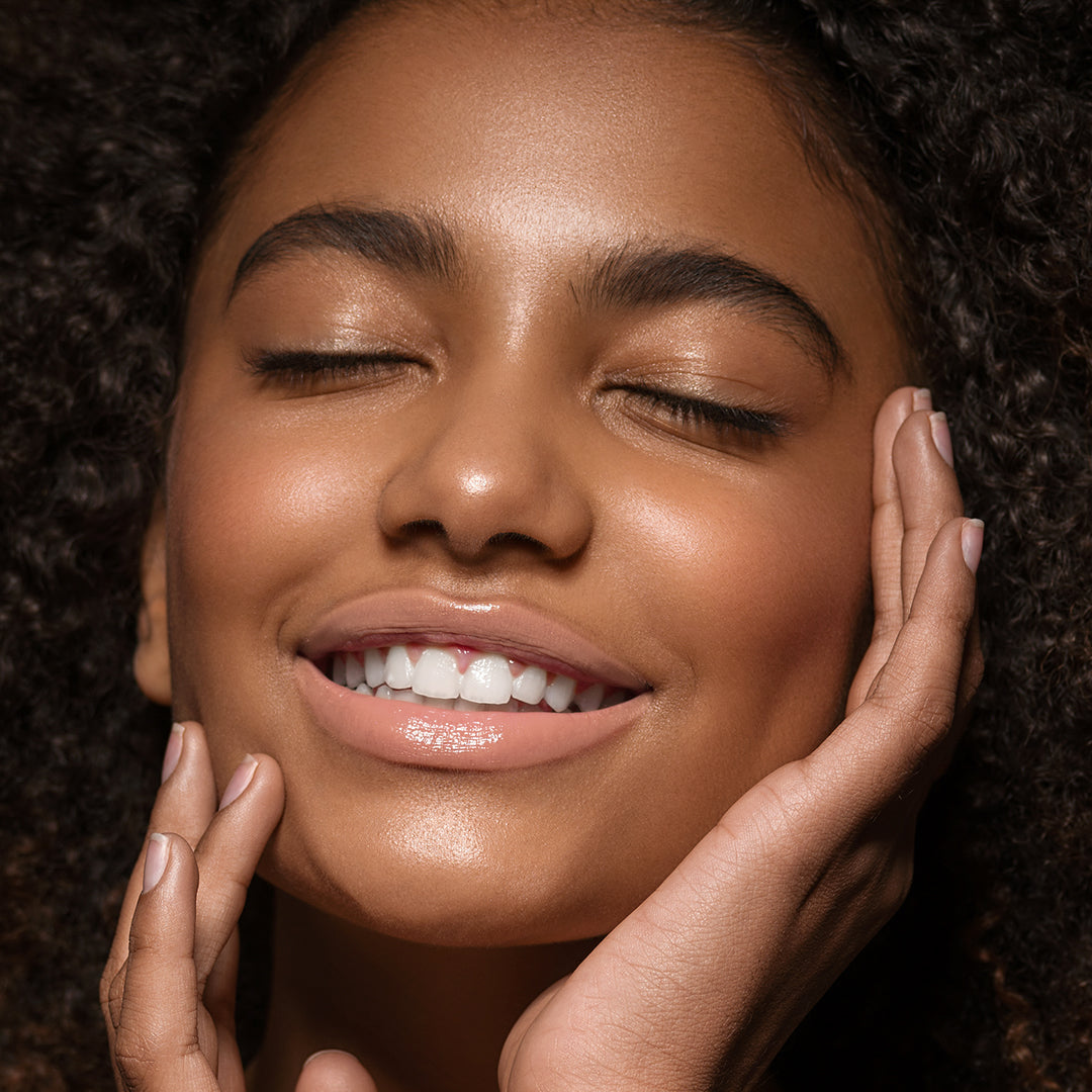 Absolute New York Glassy Dew Tinted Lip Balm Absolute New York Glassy Dew Tinted Lip Balm