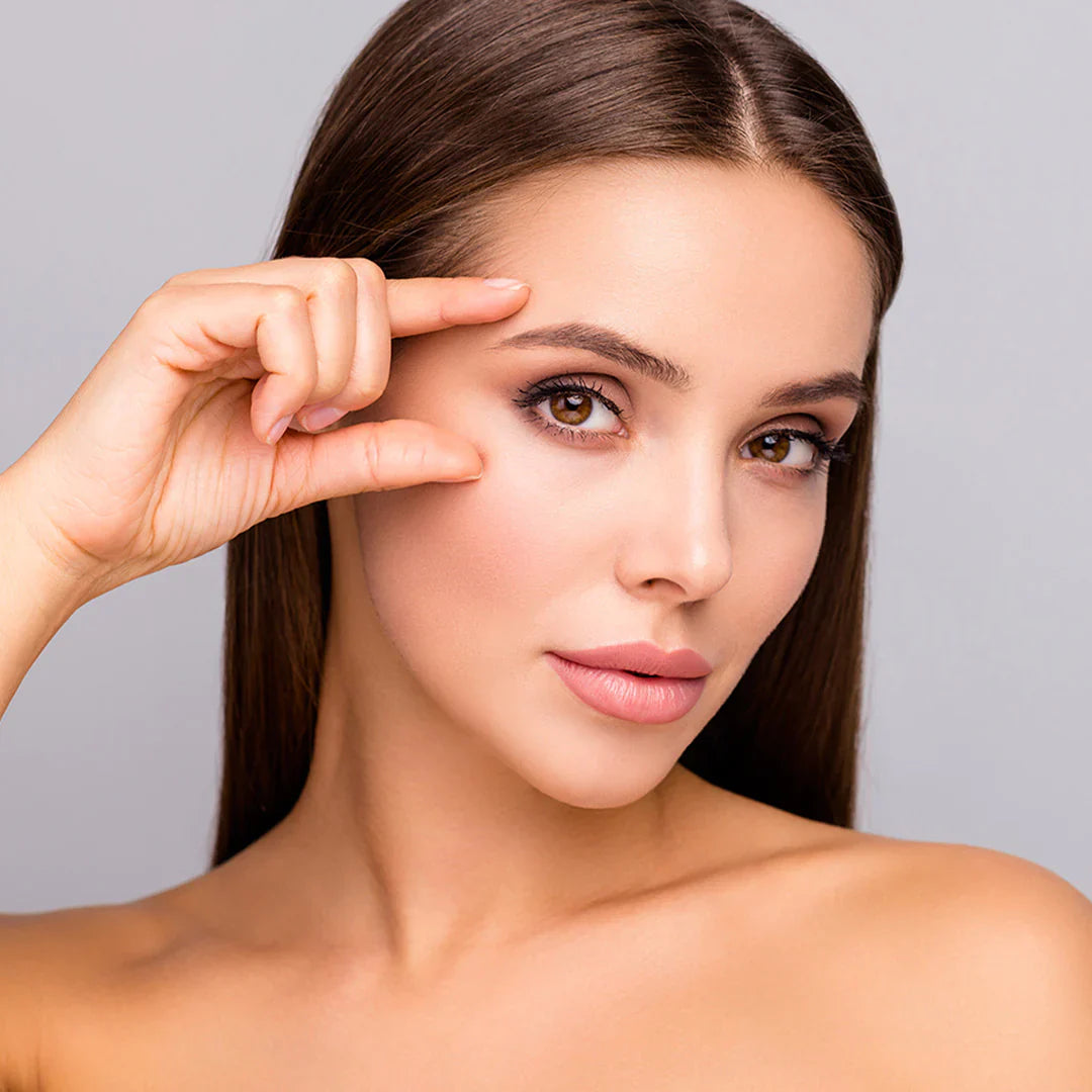 Makeup Revolution Soap Styler + Makeup Revolution Soap Styler +