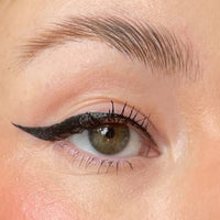 Makeup Revolution Liner Pow Liquid Eyeliner Makeup Revolution Liner Pow Liquid Eyeliner - Eyeliner