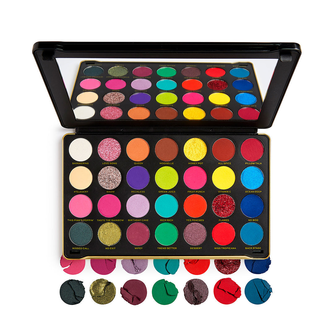 HOK Makeup Makeup Revolution X Patricia Bright Rich In Colour Palette Makeup Revolution 929A ag Eye Shadow Eyes Eyeshadow Eyeshadow Palette High Risk Makeup Makeup revolution