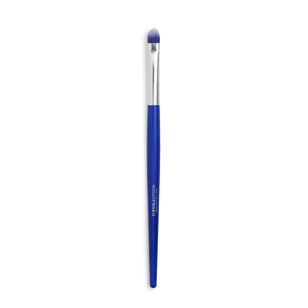 Revolution Relove Brush Queen Flat Crease Eye Brush