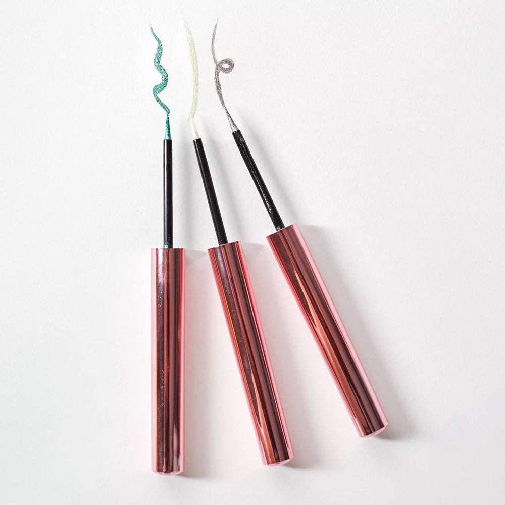 Group-1650267 Silver Flash