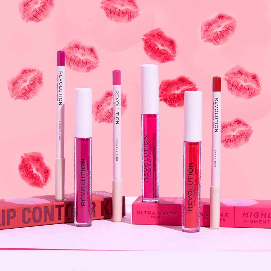 Makeup Revolution Lip Contour Kit