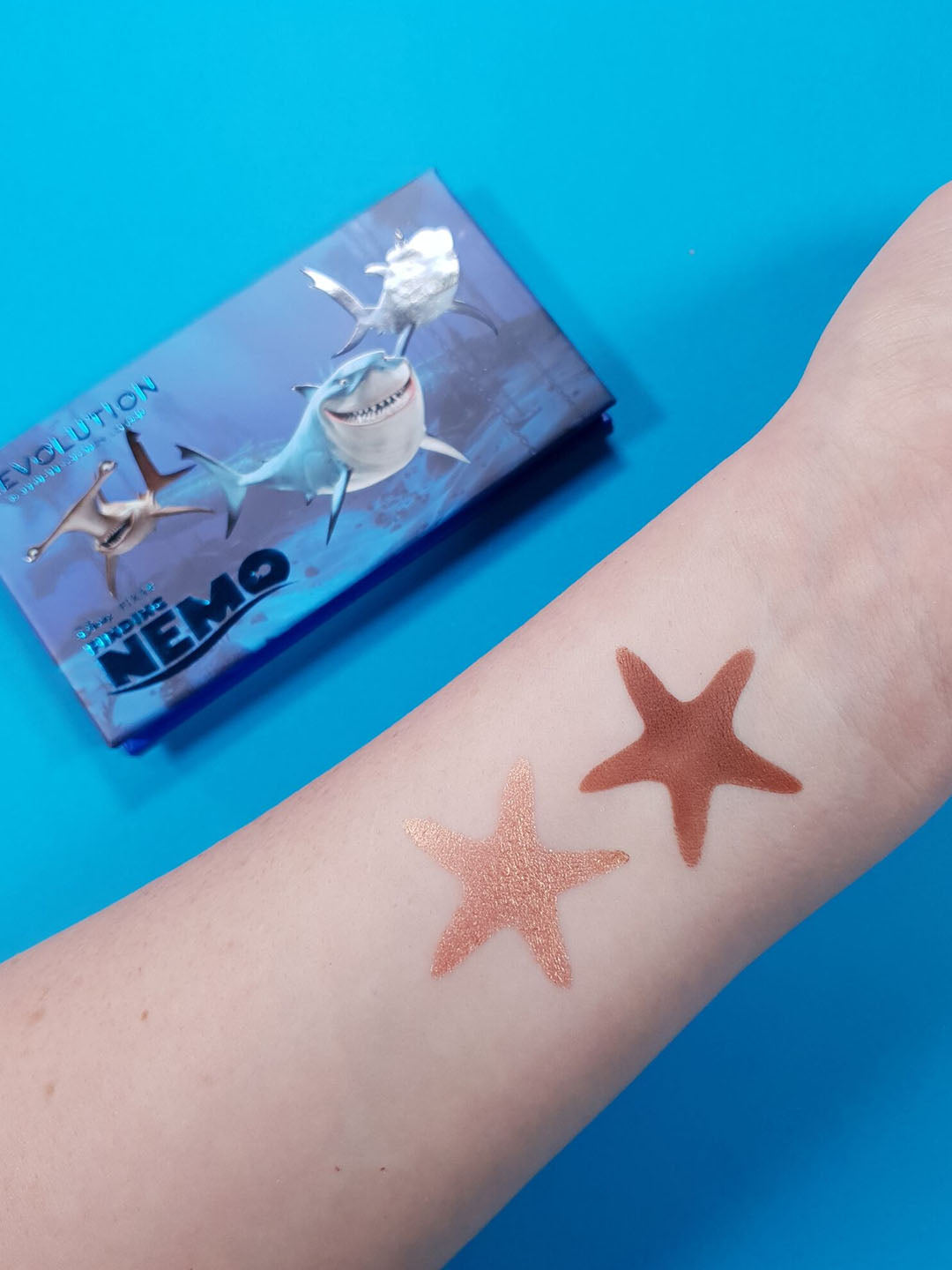 Makeup Revolution Disney Pixar's Finding Nemo Face Palette