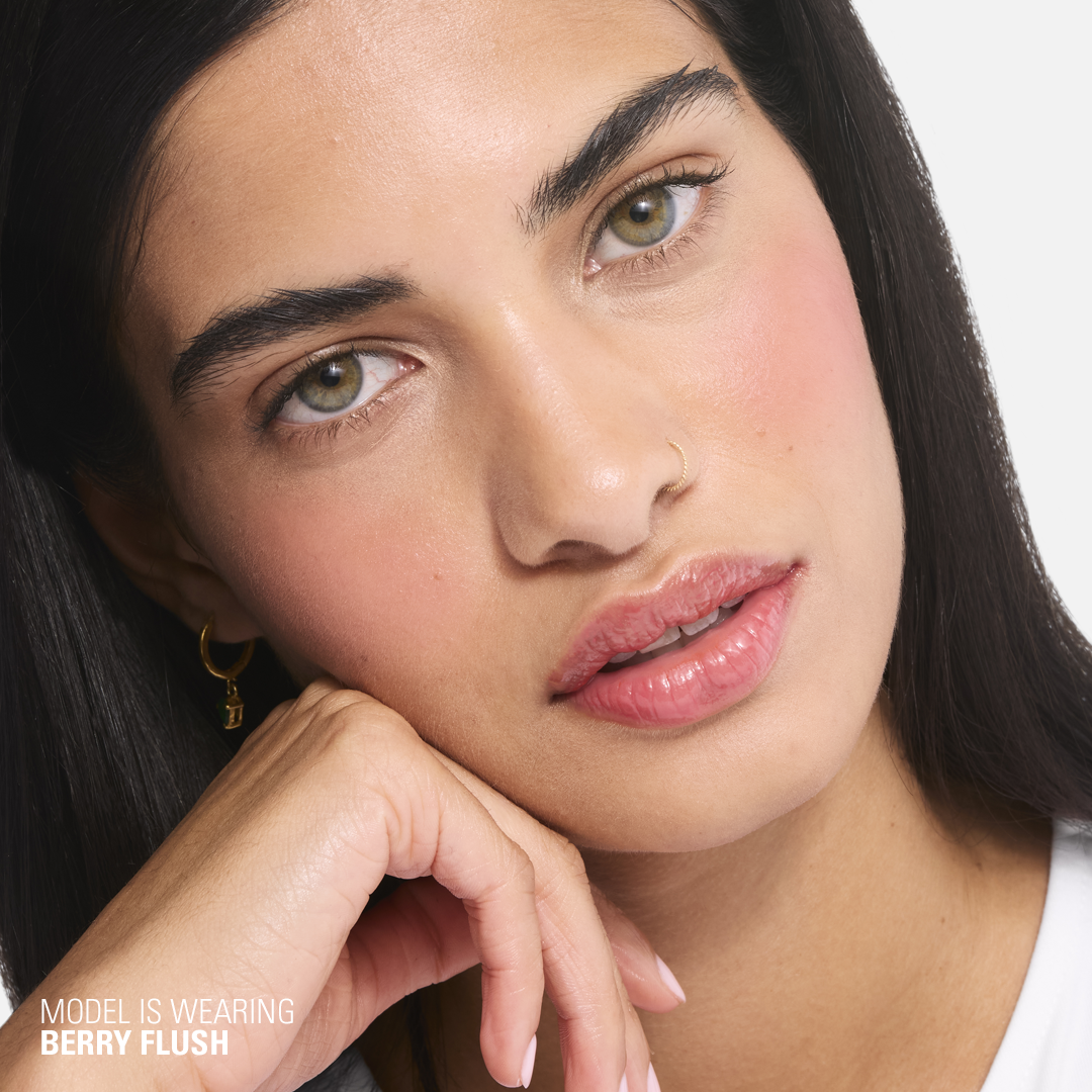 Makeup Revolution Skin Silk Marble Blush Stick