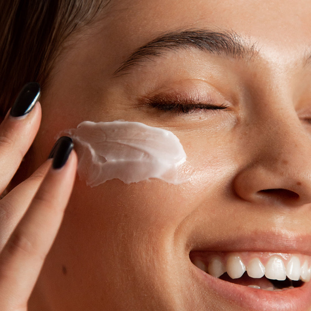 Biohyaluron 3X Retinol System Multi-nourishing  Intensely Restoring Day & Night Cream 60+ 50ml