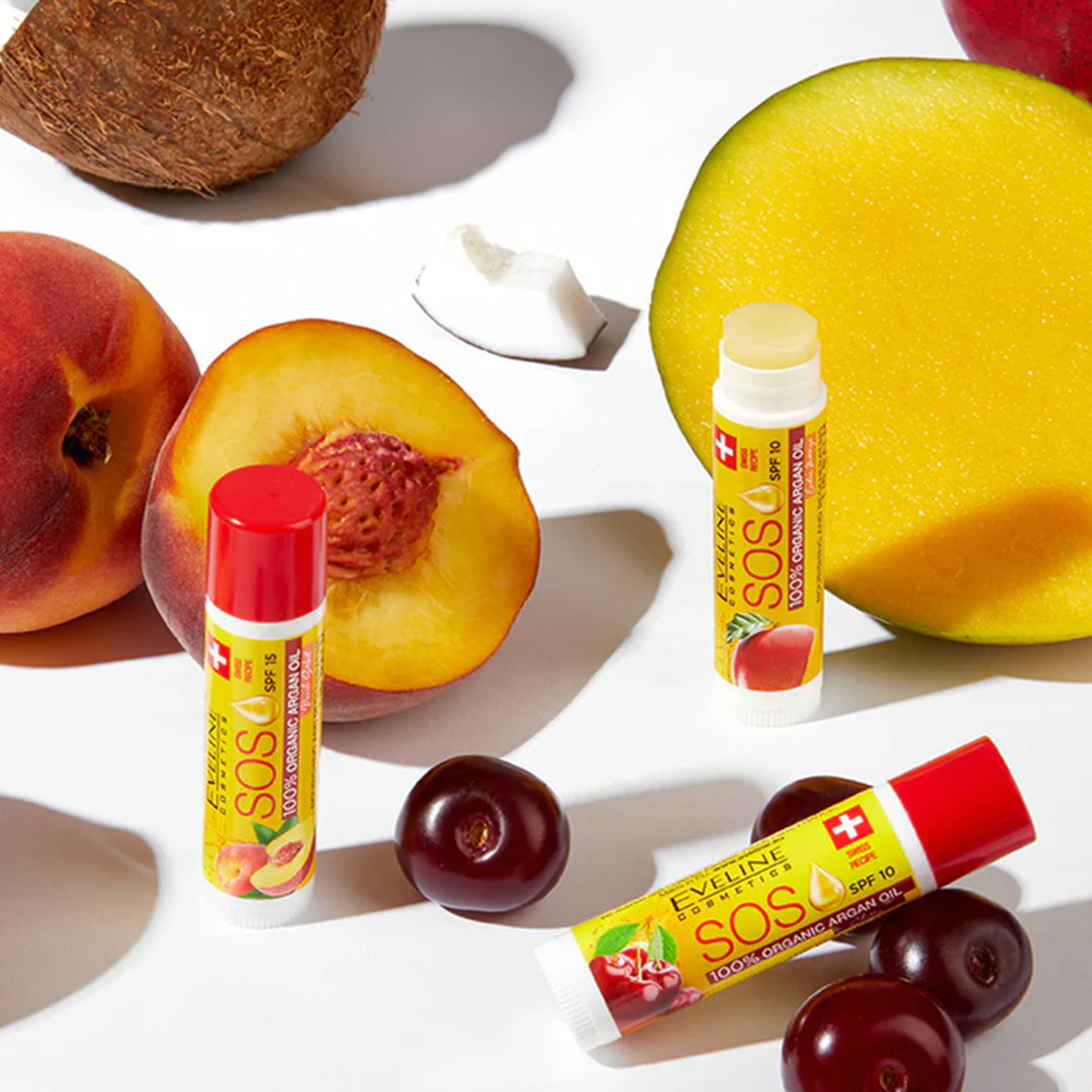 Eveline Cosmetics SOS Nourishing And Regenerating Lip Balm