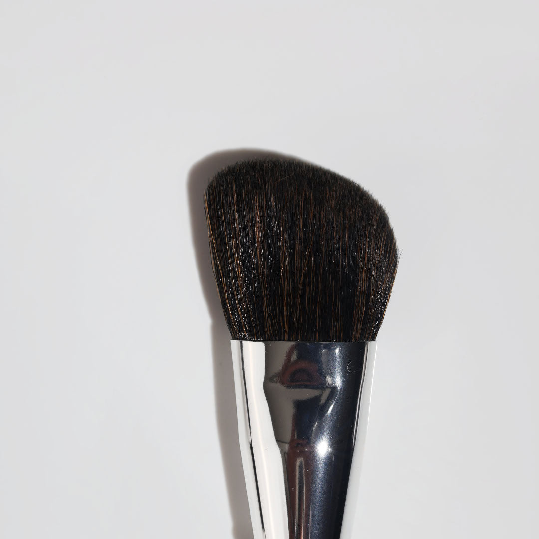 BH Angled Contour Brush