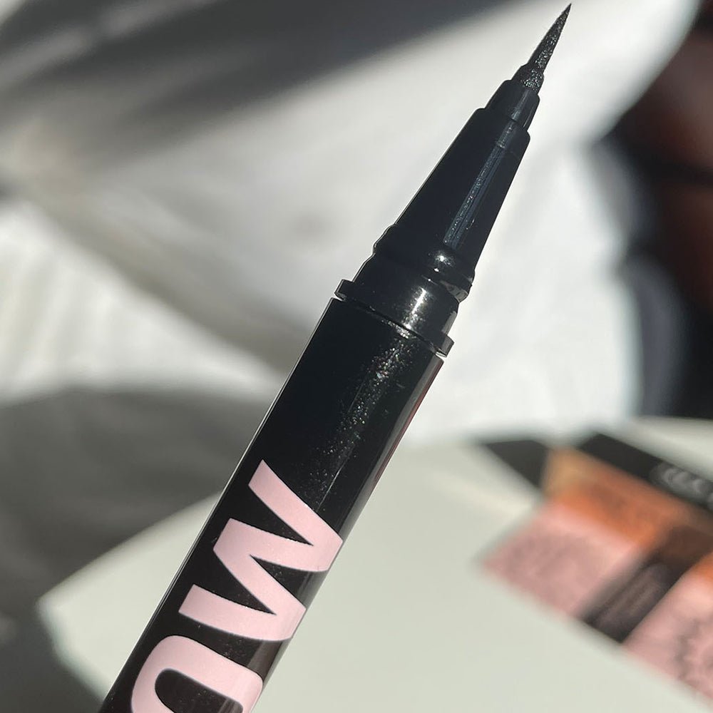 Makeup Revolution Liner Pow Liquid Eyeliner - Eyeliner